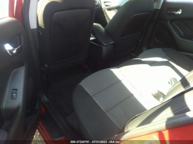 3KPFL4A70JE241019 KIA FORTE S