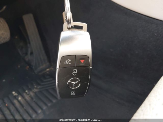 55SWF8EB0KU298621 Mercedes-Benz C-class C 300