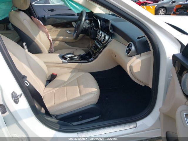 55SWF8EB0KU298621 Mercedes-Benz C-class C 300