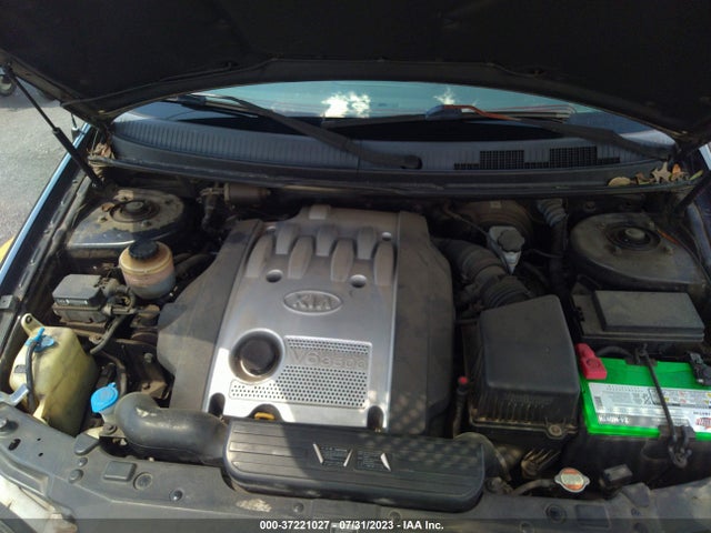 2005 KIA SEDONA LX/EX VIN: KNDUP132256740282