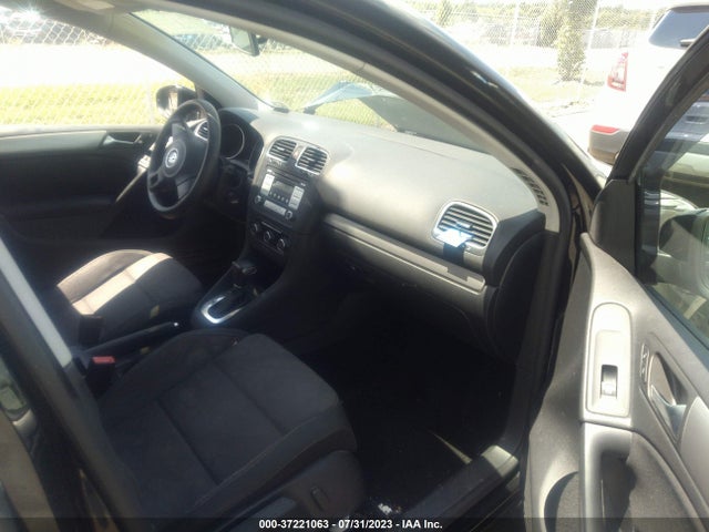 2010 VOLKSWAGEN GOLF VIN: WVWDA7AJ3AW276959