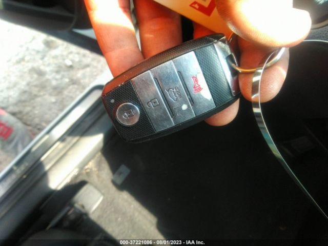 5XYPK4A52GG044595 KIA SORENTO SX