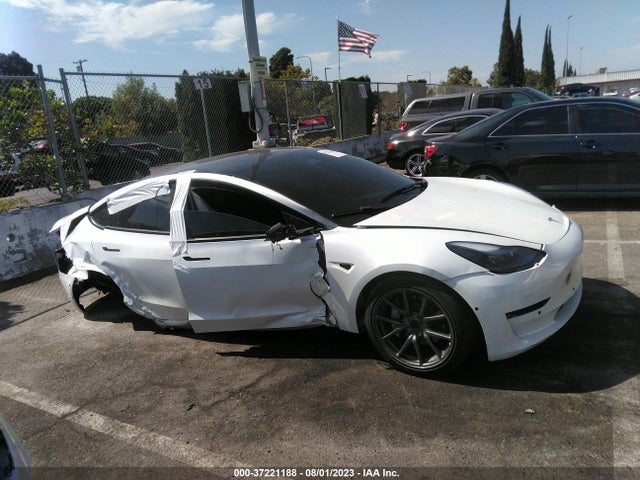 Tesla Model 3 Long Range 2021 5YJ3E1EB8MF938088 Image 4