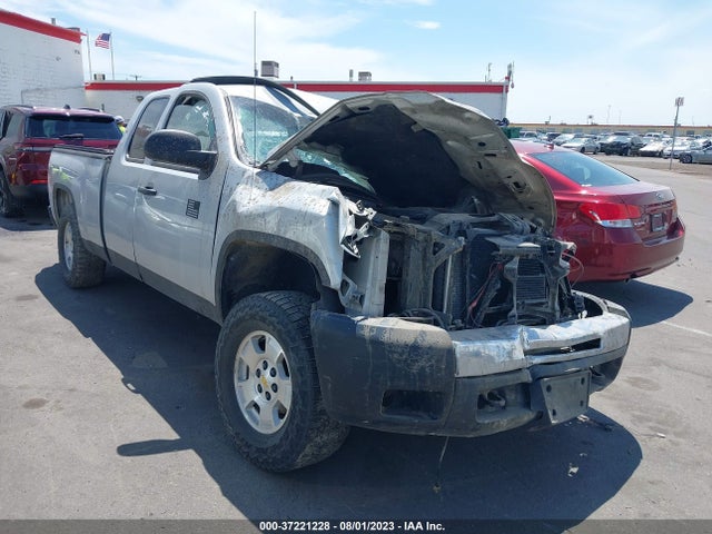 2010 CHEVROLET SILVERADO 1500 LT VIN: 1GCSKSE33AZ233109