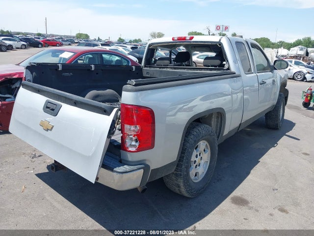 2010 CHEVROLET SILVERADO 1500 LT VIN: 1GCSKSE33AZ233109