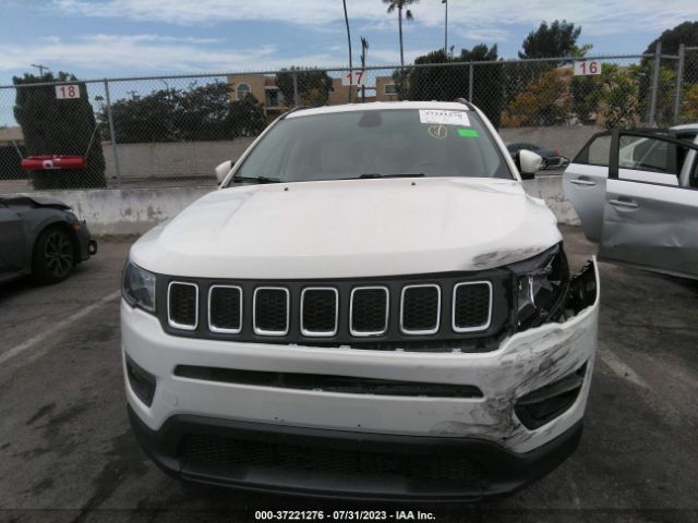 3C4NJCBB4HT668952 Jeep Compass Latitude