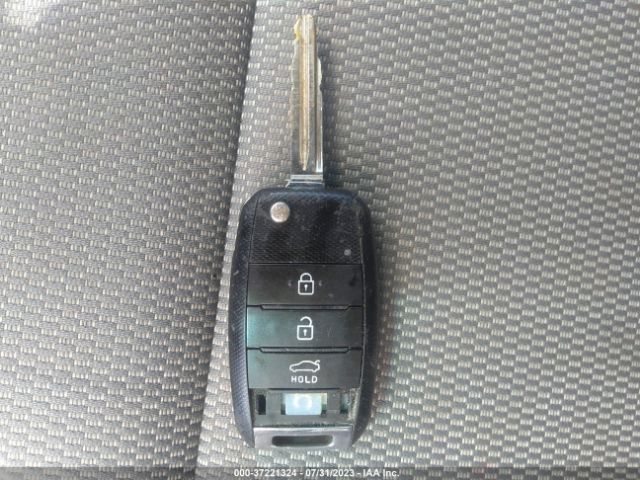 3KPFK4A79HE108725 KIA FORTE LX