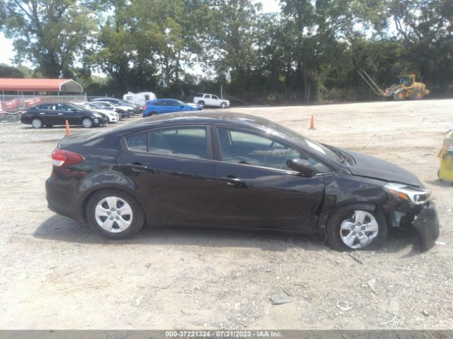 3KPFK4A79HE108725 KIA FORTE LX