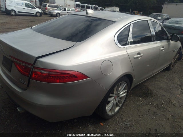 SAJBK4BV7HCY28299 Jaguar Xf 35t Prestige