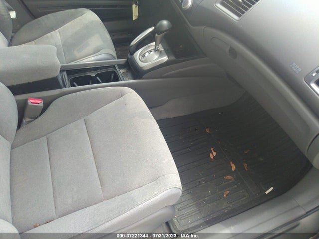 2008 HONDA CIVIC SDN LX VIN: 1HGFA16548L072329