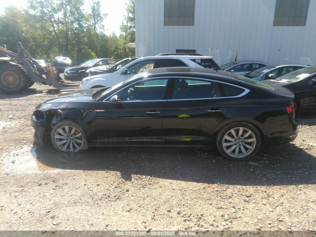WAUBNCF51JA078553 Audi A5 Sportback Premium Plus
