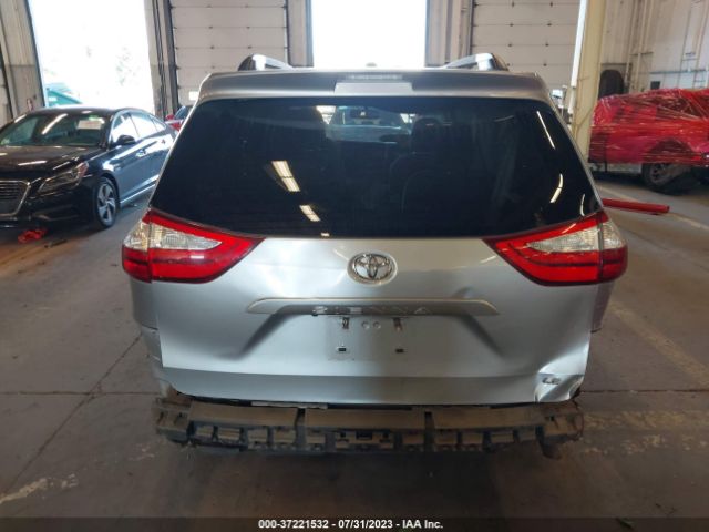 5TDKK3DC9FS686425 Toyota SIENNA LE
