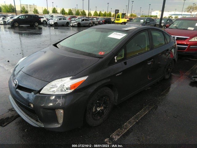 Toyota Prius Four 2015 JTDKN3DU5F1943996 Image 2