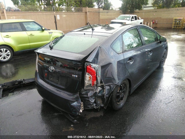 Toyota Prius Four 2015 JTDKN3DU5F1943996 Image 4