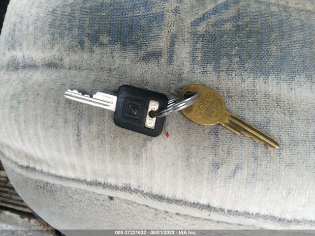 1991 CHEVROLET GMT-400 C1500 VIN: 1GCDC14Z5ME161296