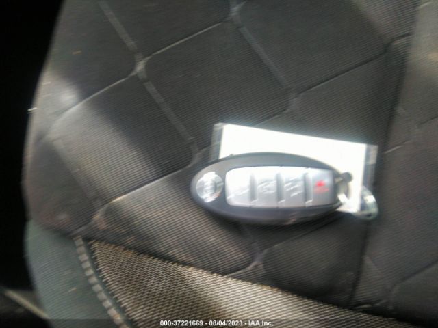 3N1CP5CU6KL564880 Nissan KICKS SV