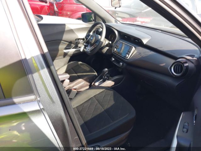 3N1CP5CU6KL564880 Nissan KICKS SV