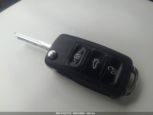 1VWAS7A33EC043797 Volkswagen PASSAT S