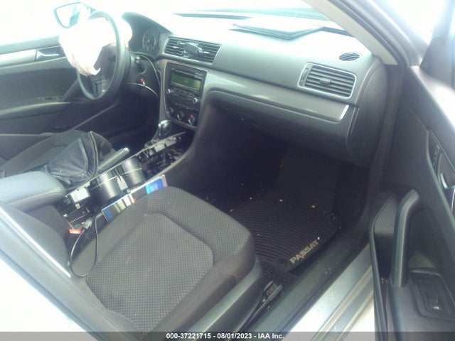 1VWAS7A33EC043797 Volkswagen PASSAT S
