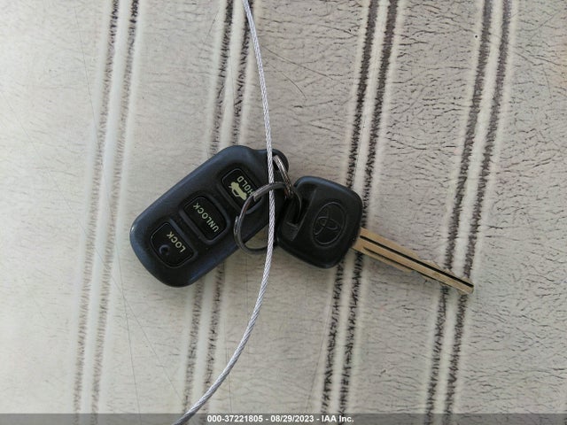 2009 TOYOTA CAMRY VIN: 4T4BE46K09R112217