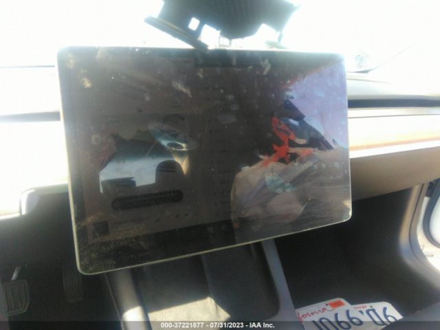 5YJ3E1EA6PF431878 Tesla MODEL 3