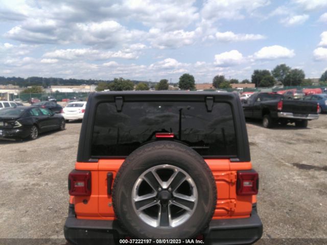 1C4HJXEG1KW537183 Jeep Wrangler Unlimited Sahara