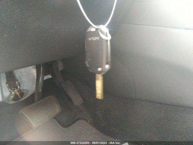 KNDJ23AU4N7806486 KIA SOUL LX