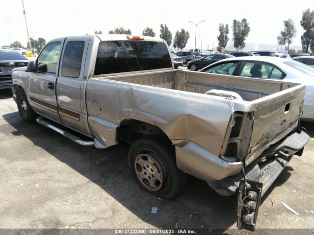 2003 CHEVROLET SILVERADO 1500 LS VIN: 2GCEC19V031306738