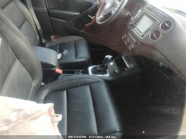 WVGTV7AX1HK022331 Volkswagen Tiguan Sport
