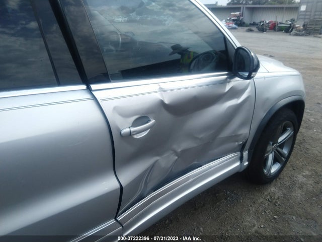 WVGTV7AX1HK022331 Volkswagen Tiguan Sport