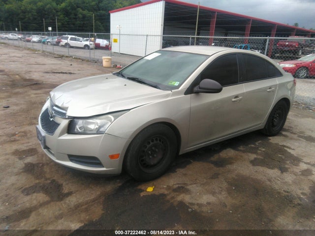 Chevrolet CRUZE LS 2014 1G1PA5SG2E7209895 Image 2