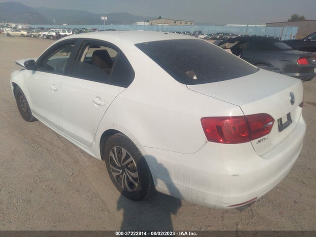 3VW2K7AJ5EM430353 Volkswagen Jetta 2.0l S