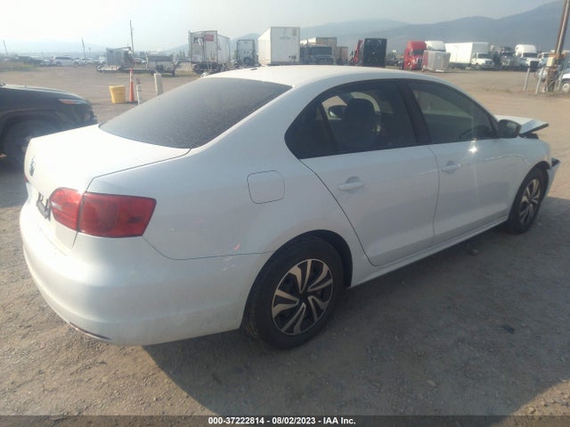 3VW2K7AJ5EM430353 Volkswagen Jetta 2.0l S