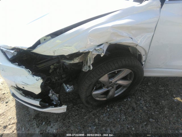 WA1AECF37L1113414 Audi Q3 PREMIUM