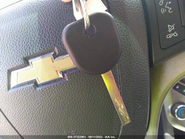 Chevrolet SONIC LS 2015 1G1JA5SH8F4156007 Image 3