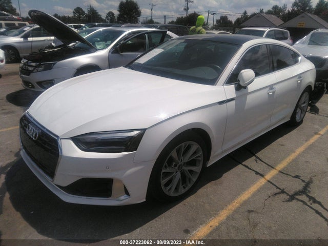 WAUABCF57NA010381 Audi A5 Sportback Premium