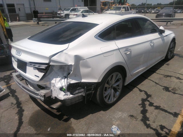 WAUABCF57NA010381 Audi A5 Sportback Premium
