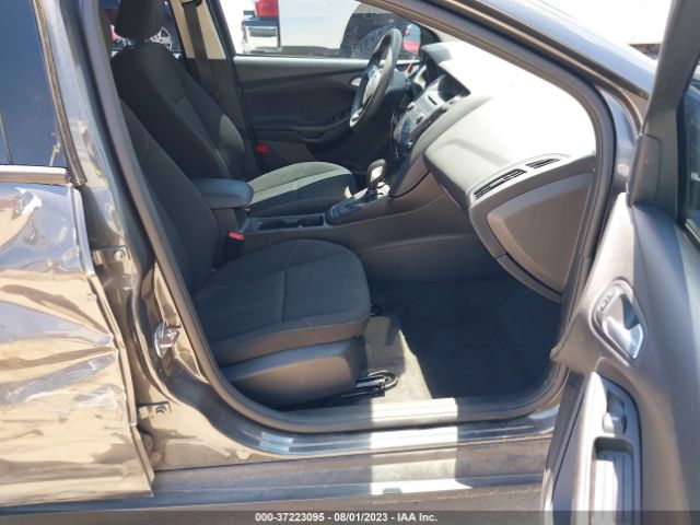 1FADP3F21HL332603 Ford FOCUS SE