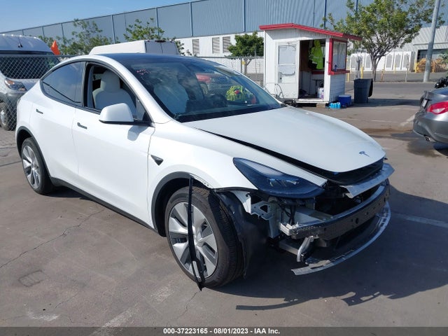 Tesla Model Y Long Range 2023 7SAYGDEE3PF630510 Image 1