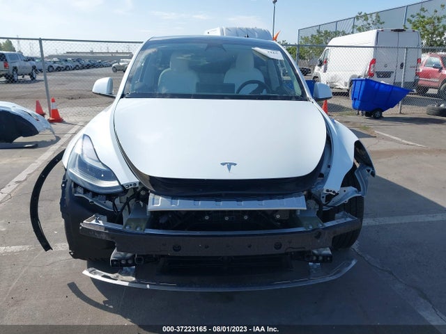 Tesla Model Y Long Range 2023 7SAYGDEE3PF630510 Image 4