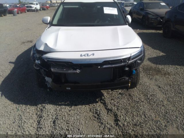 KNDEU2AA3R7501563 KIA SELTOS S