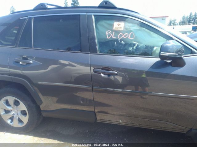 2T3G1RFV2MC245243 Toyota RAV4 LE