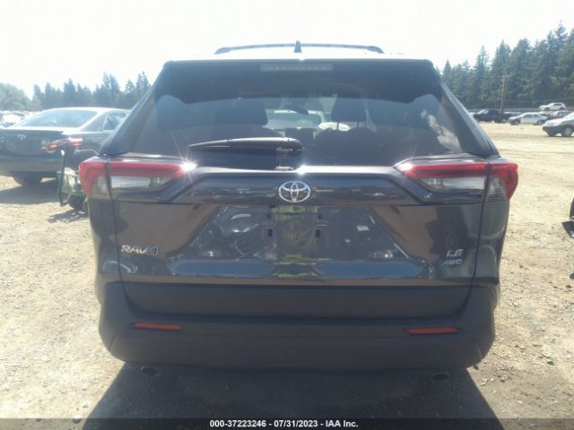 2T3G1RFV2MC245243 Toyota RAV4 LE