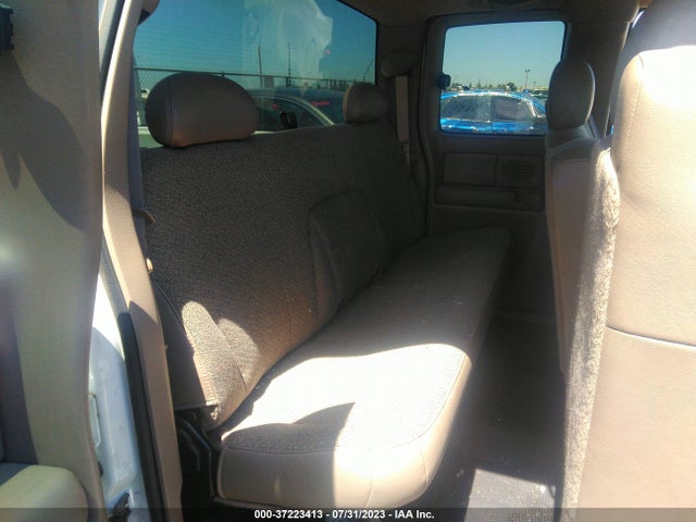 2002 CHEVROLET SILVERADO 1500 VIN: 2GCEC19VX21401550