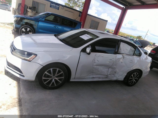 3VWDB7AJ8HM226837 Volkswagen Jetta 1.4t Se