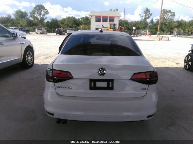 3VWDB7AJ8HM226837 Volkswagen Jetta 1.4t Se