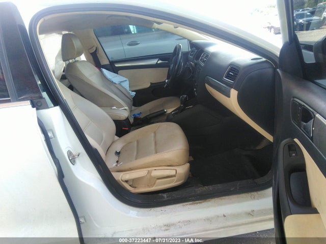 3VWDB7AJ8HM226837 Volkswagen Jetta 1.4t Se