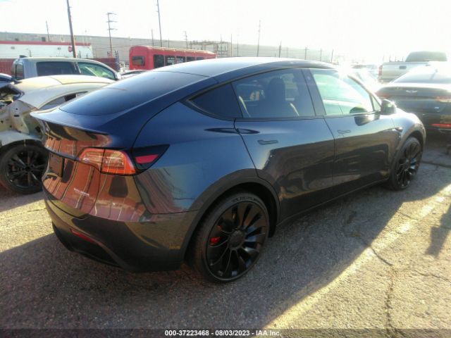 7SAYGDEF2NF561007 Tesla Model Y Performance