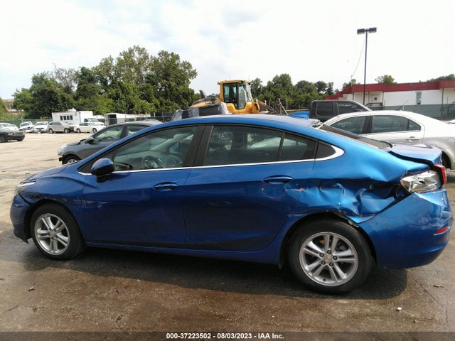 Chevrolet CRUZE LT 2018 1G1BE5SM0J7224829 Image 14