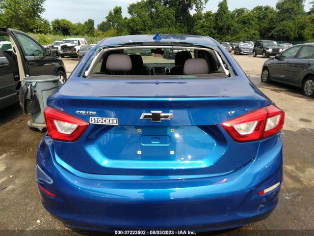 Chevrolet CRUZE LT 2018 1G1BE5SM0J7224829 Image 16